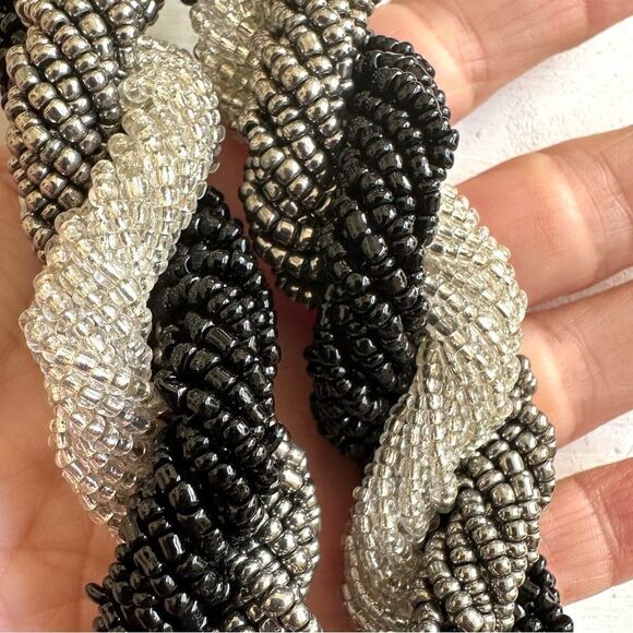 Black and grey seed beaded twisted Indonesian necklace - Picture 9 of 10